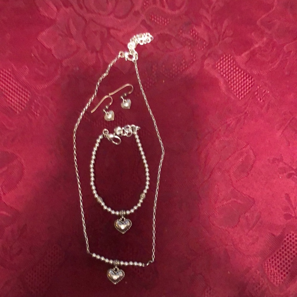 16” to 18”necklace,7” to 8”,with matching earrings